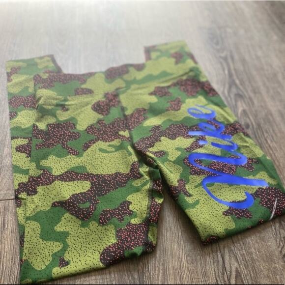 Nike Camo Leg-A-See leggings - Picture 10 of 13